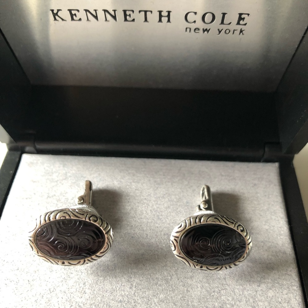 Kenneth Cole Cuff Links - Picture 2 of 3